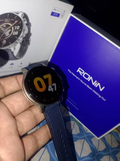 Ronin Moment R-5005 Smart Watch – Only 1 Month Used