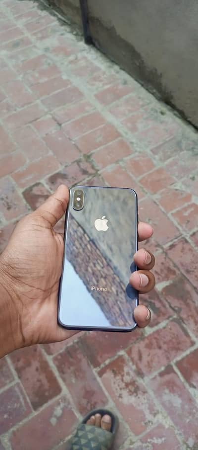 Apple iPhone X factory unlocked