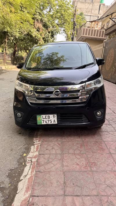 Nissan Dayz highway star full option 14/17