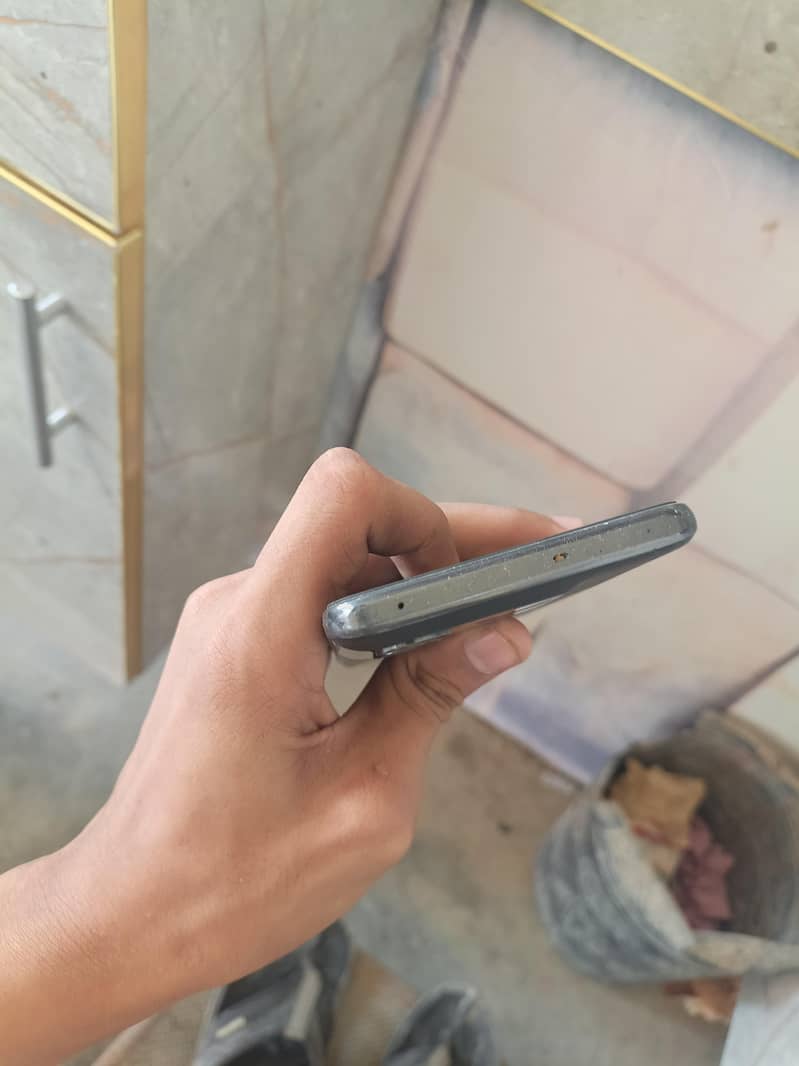 One Plus 10T 6
