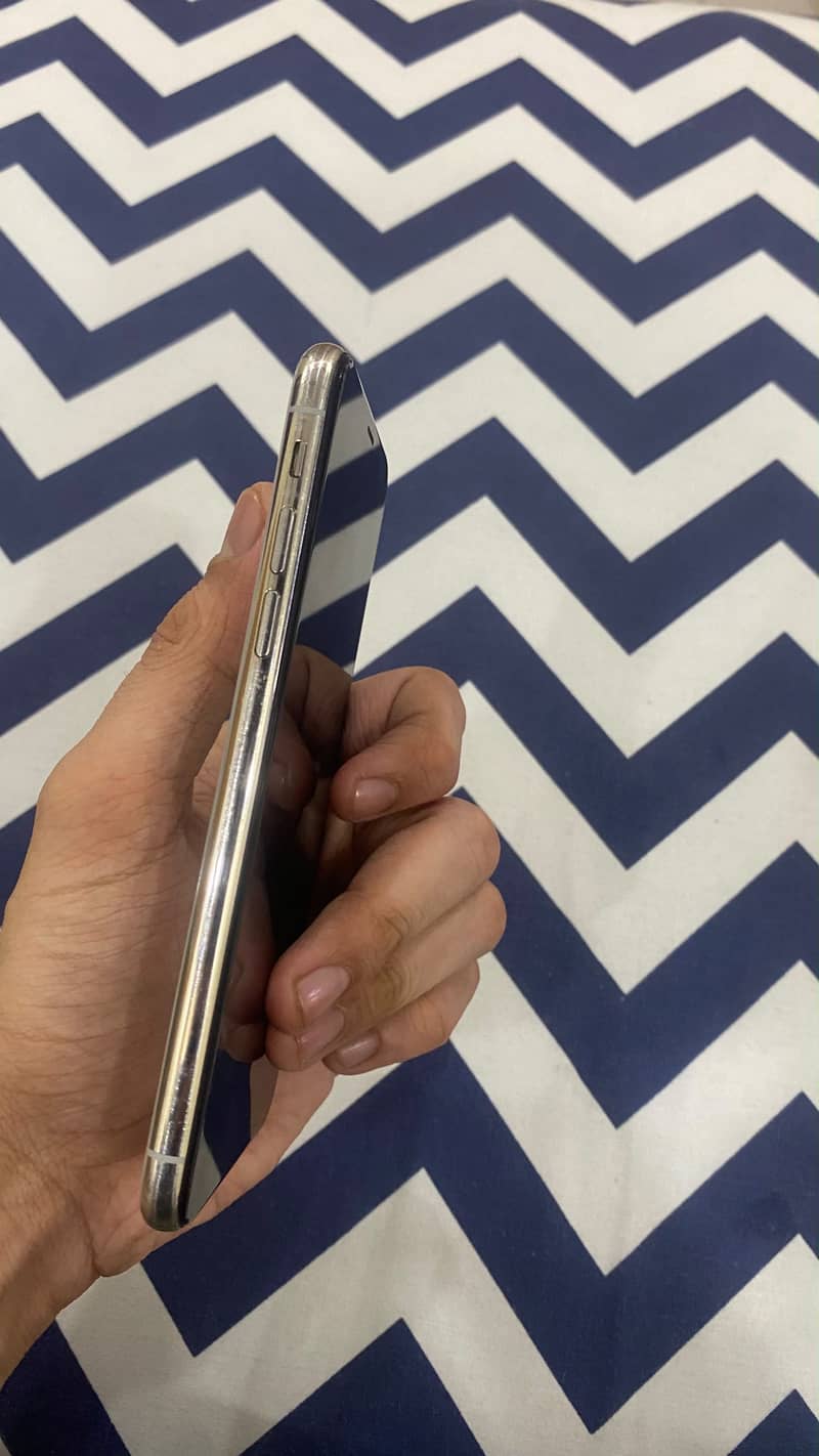 Cleanest Apple iPhone X 2