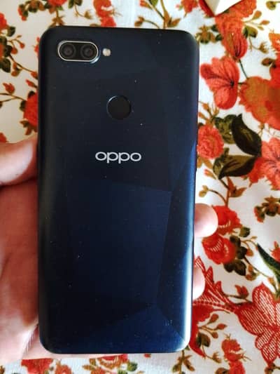 OPPO A12