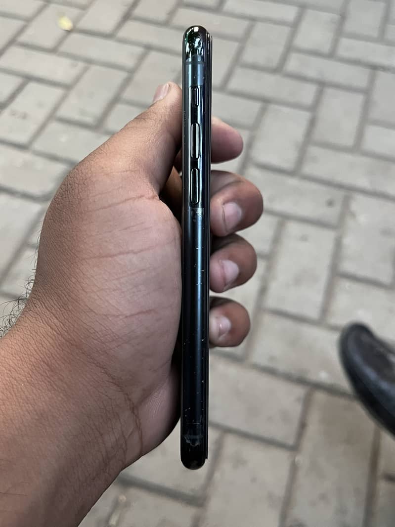 Apple iPhone 11 Pro 5