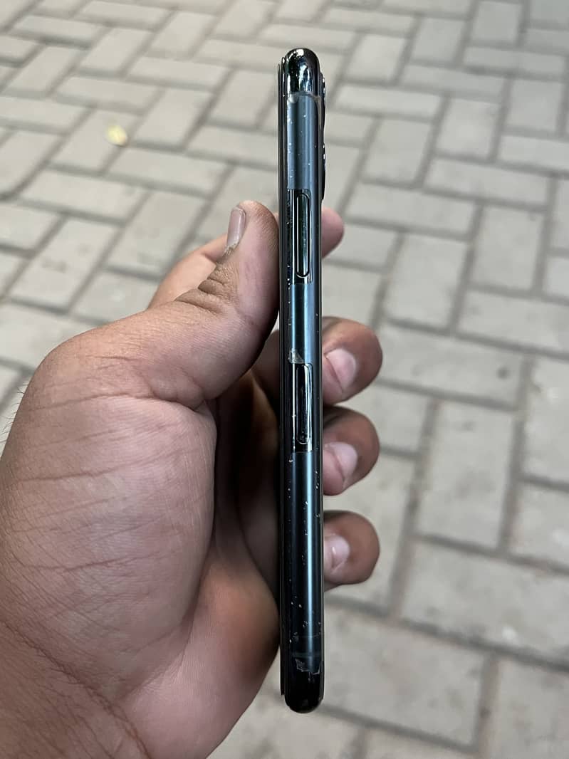 Apple iPhone 11 Pro 10