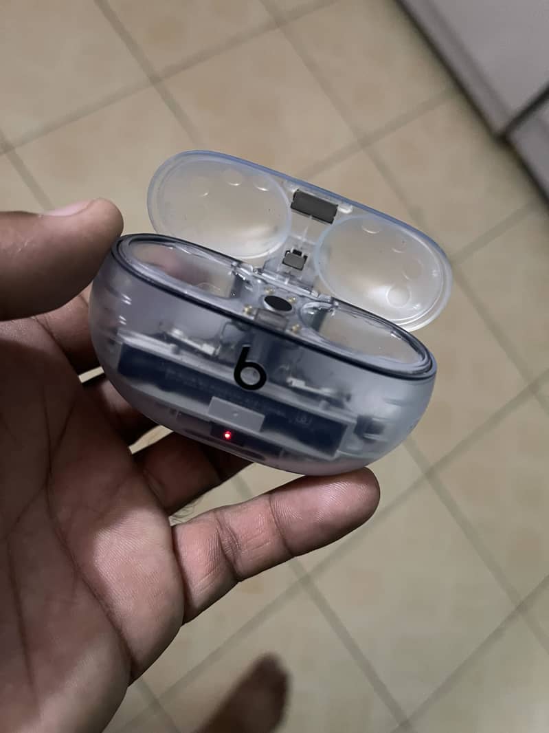 Beats Studio Buds plus only case 1