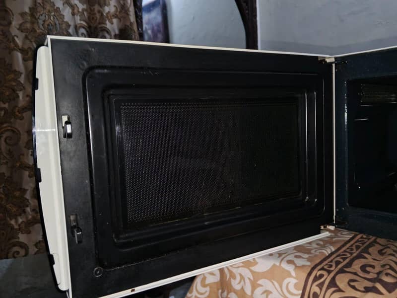 Dawlance microwave 2