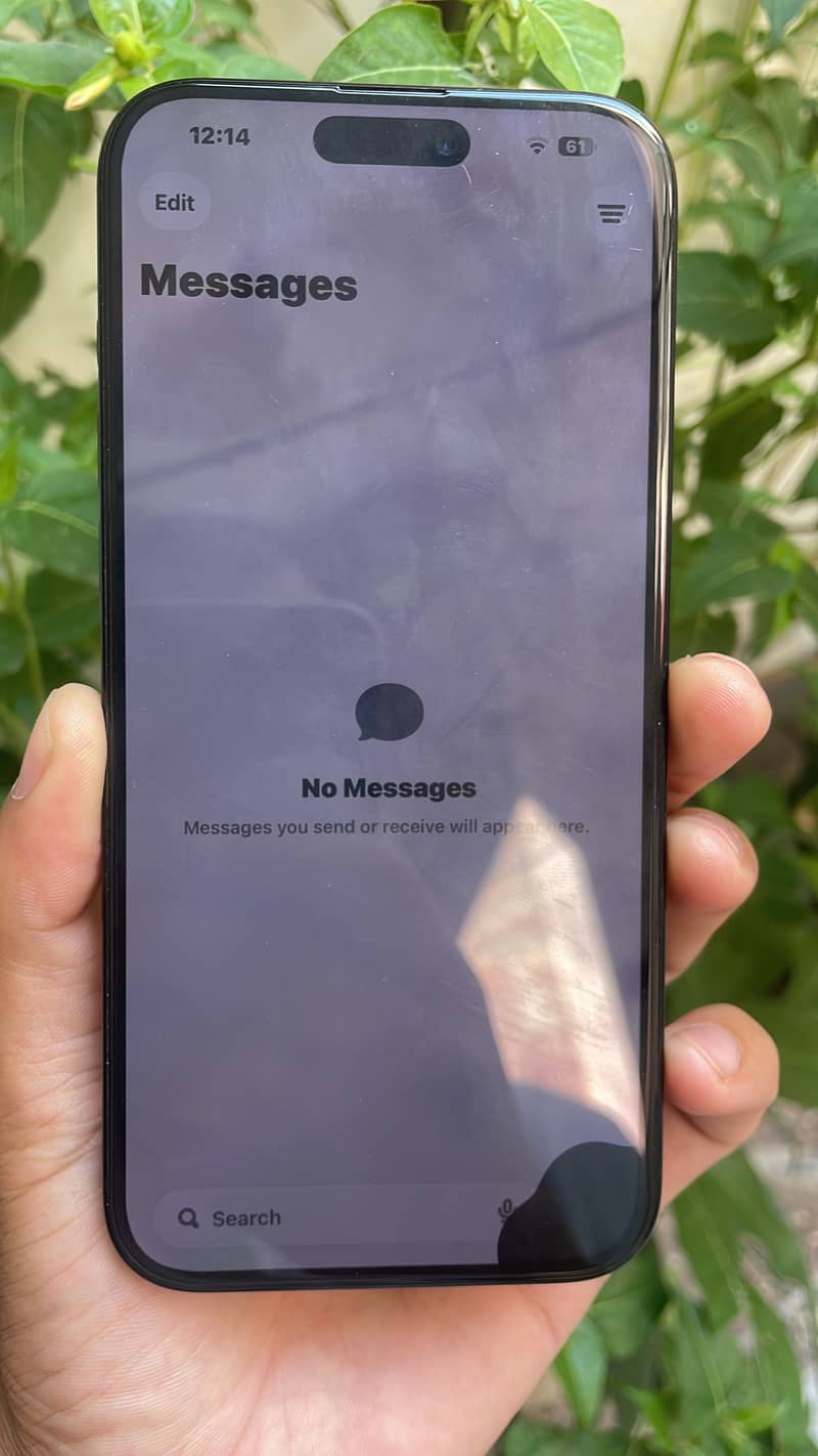 Apple iPhone 16 Pro Max 1