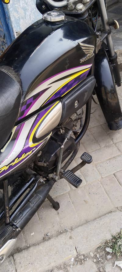 Honda cd100 good working condition all documents on the spot biometric