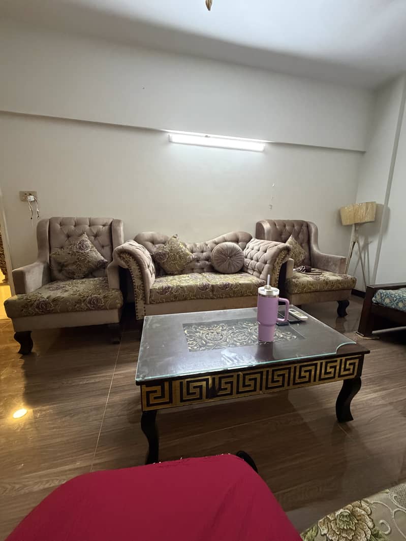 Sofa set 0