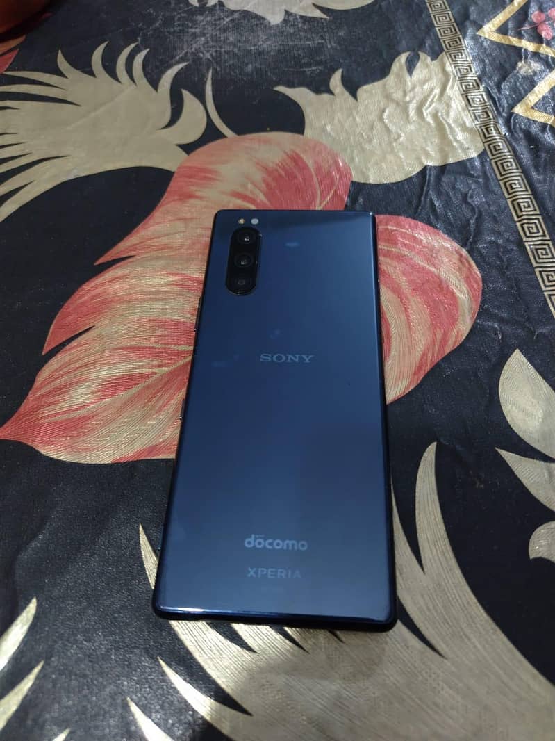 Sony 5 1