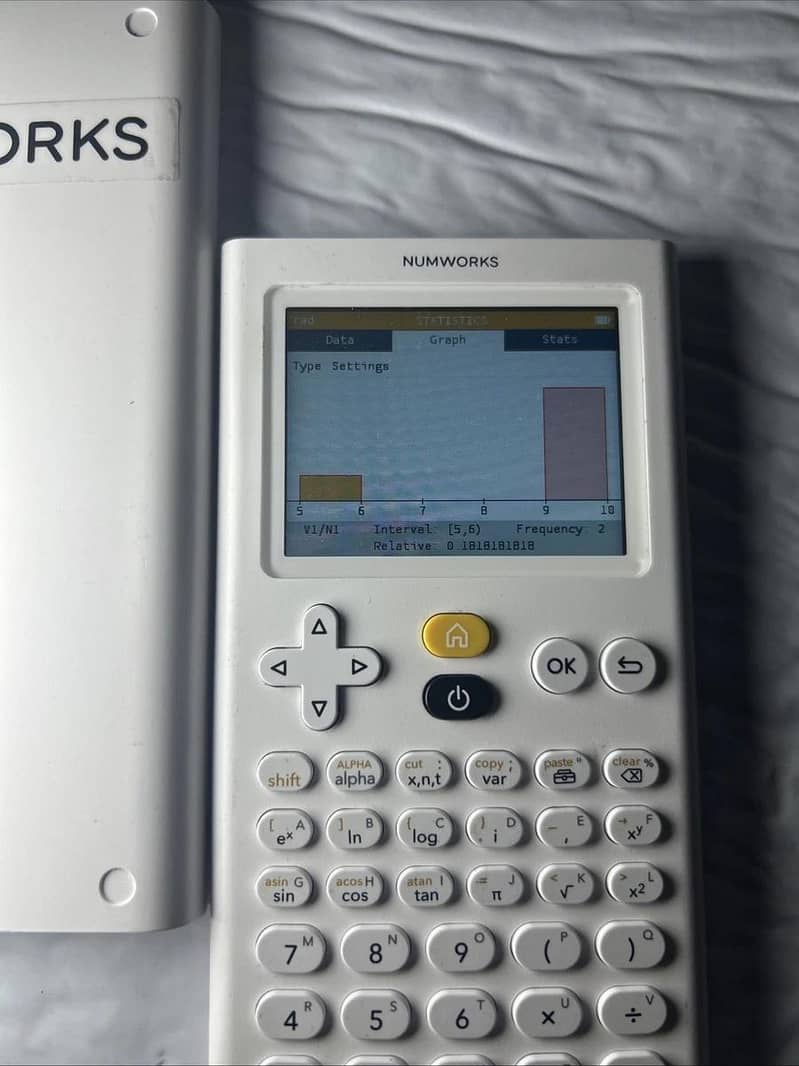 NUMWORKS GRAPHIC GRAPHING PYTHON PROGRAMMING CALCULATOR 4