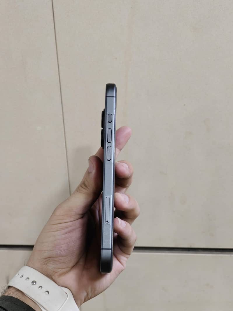Apple iPhone 17 3