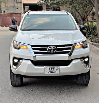 Toyota Fortuner V 2018 Model