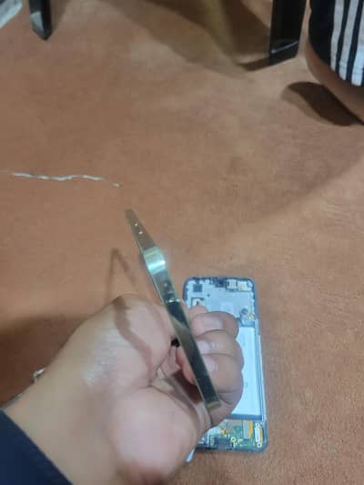 Vivo y100