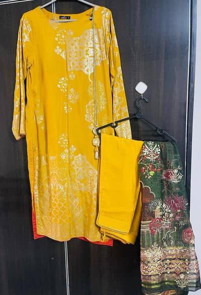 Almirah Party Wear