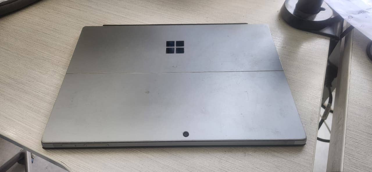 Microsoft Surface Pro 7 4