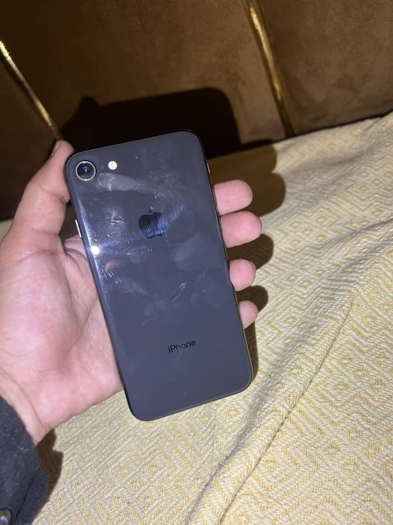 Apple iPhone 8 0