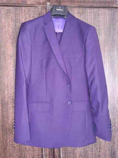 2pc suit  Brand  Uniworth  .