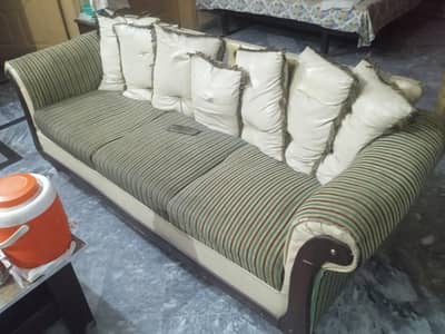sofa good condition