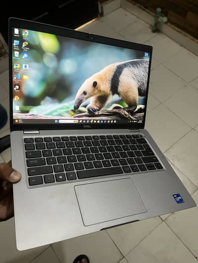 Laptop Dell Latitude 5420, Core i7 11th Gen, 9/10 condition