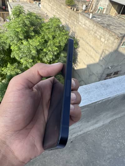 Apple iPhone 12 jv waterpack. bh 88  storage 64 total genuine airtight