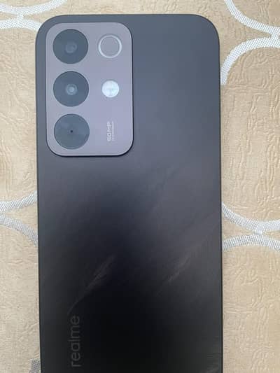 Realme c85