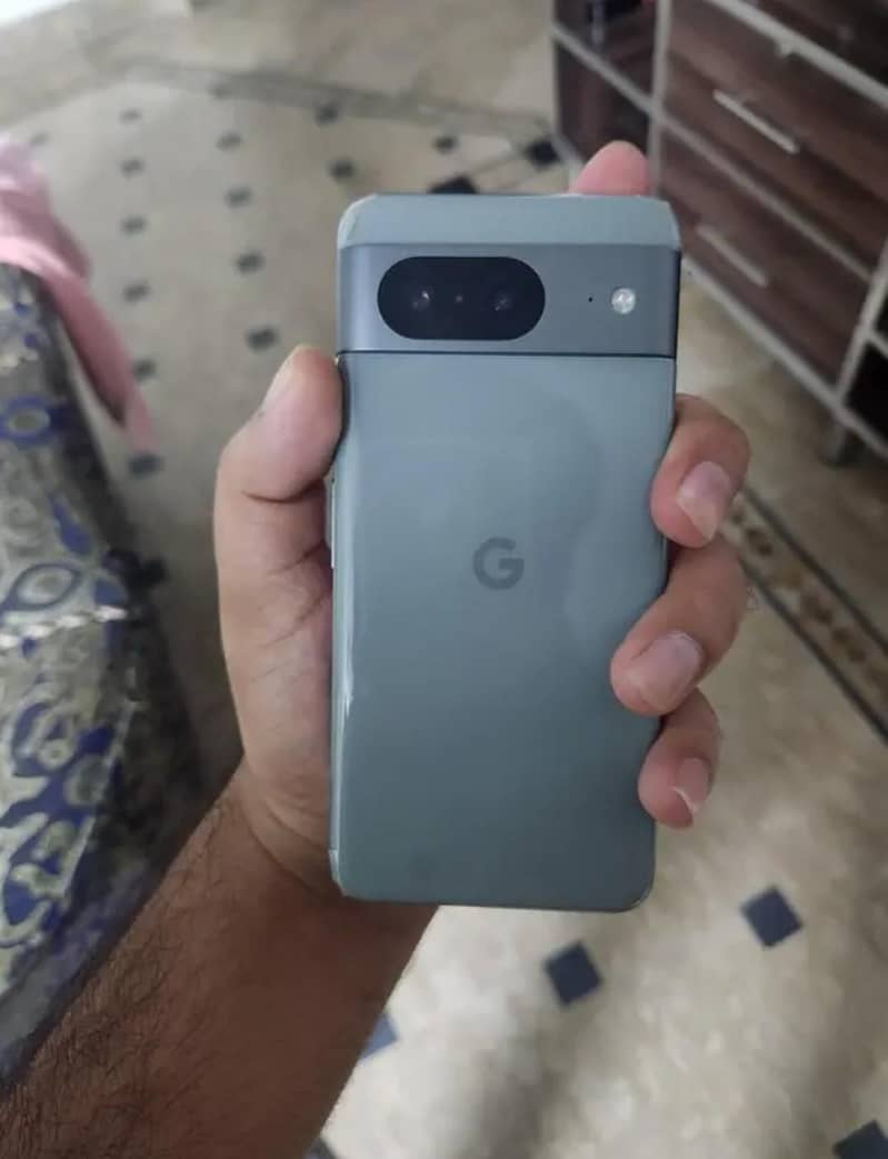 Google Pixel 8 0