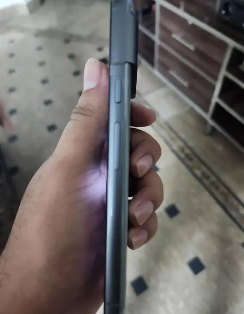 Google Pixel 8 2