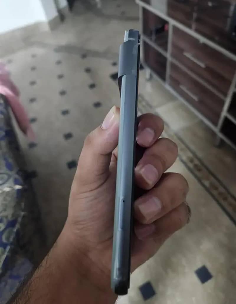 Google Pixel 8 3