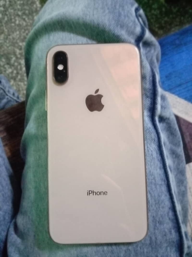 Apple iPhone XS 1