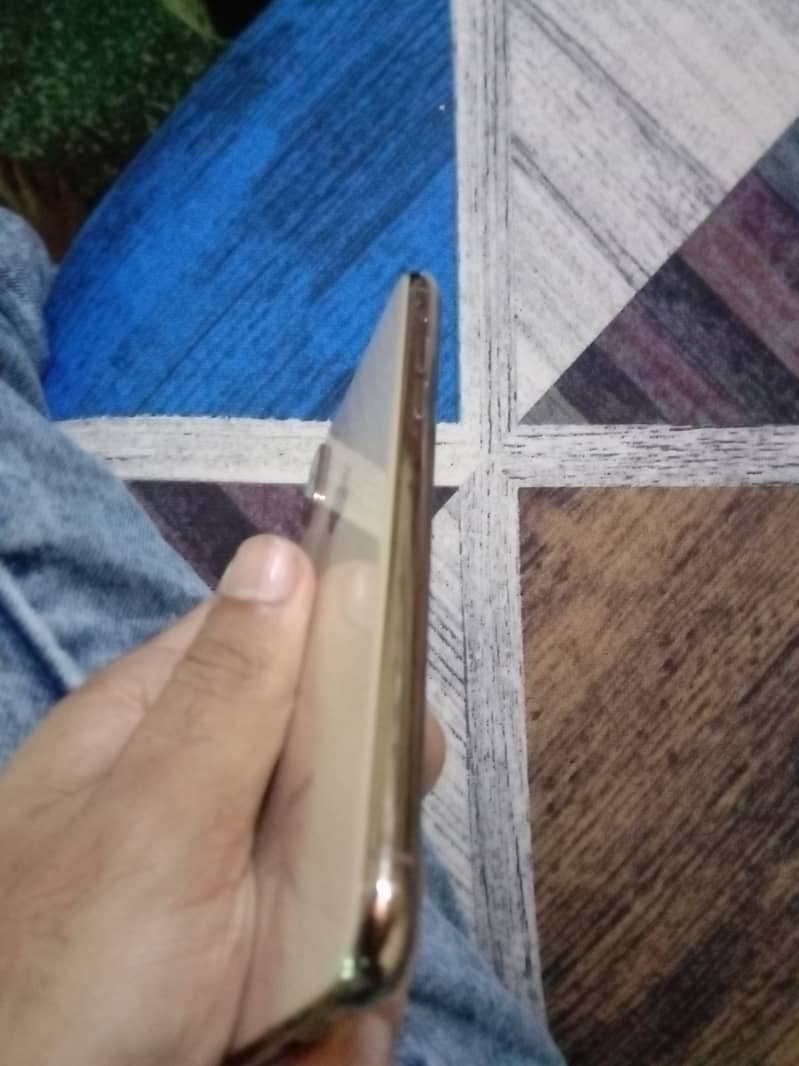 Apple iPhone XS 2