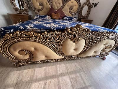 bed + dressing for sale