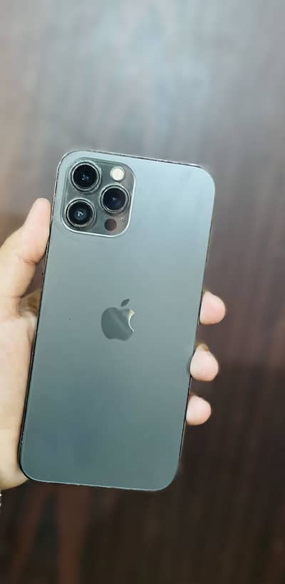 iPhone 12 pro max condition good battery health 82 original