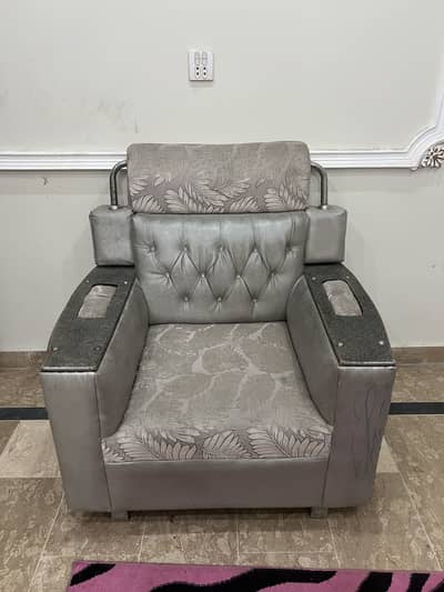 Sofa set . 6 seater + 2 seater seati