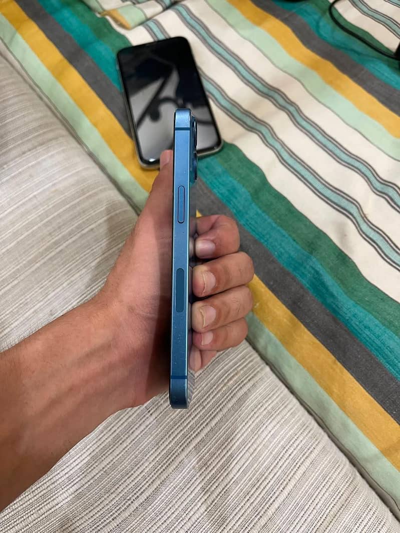 iphone 13 4