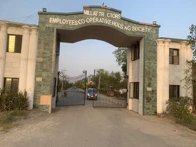 2 Kanal plot available for sale