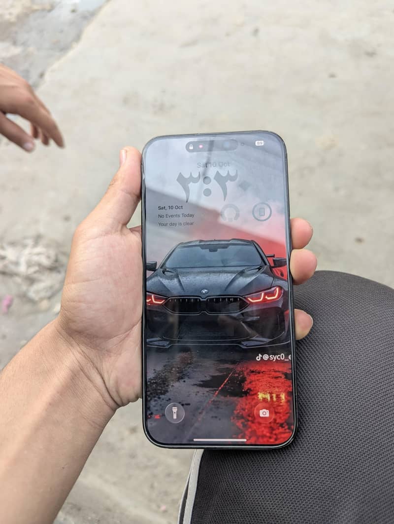 Apple iPhone 15 Pro Max 2