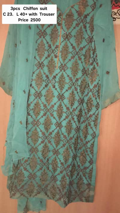 Ladies 3pc suit.