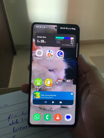 Samsung Galaxy A72 with box