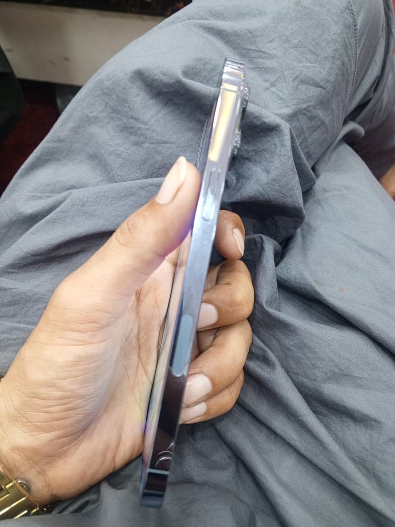 Iphone 13 pro max 4