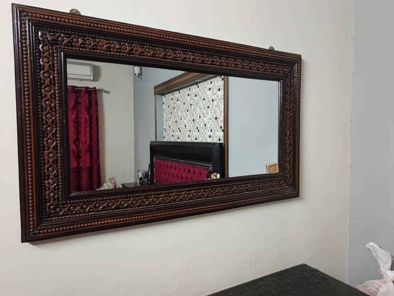 consule nd dressing table 1