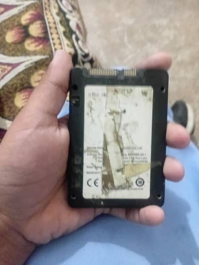 hik vision 256 gb ssd