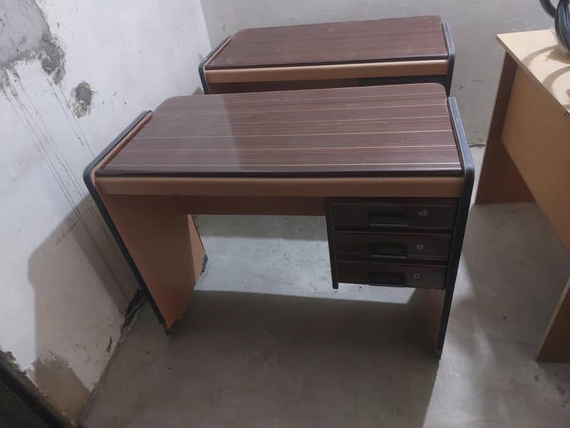 Office table 4