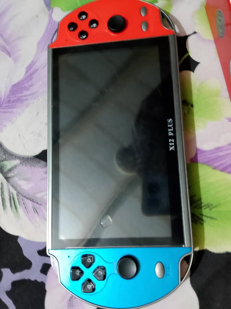 GAMING CONSOLE 2