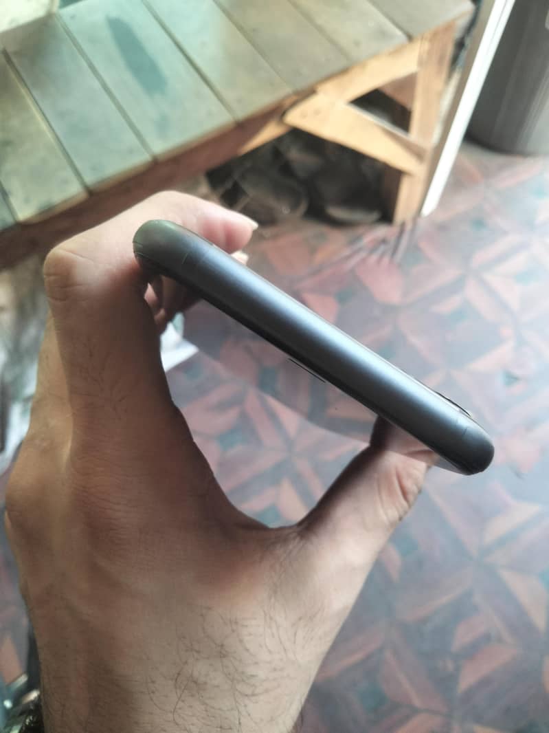 Apple iPhone 11 5
