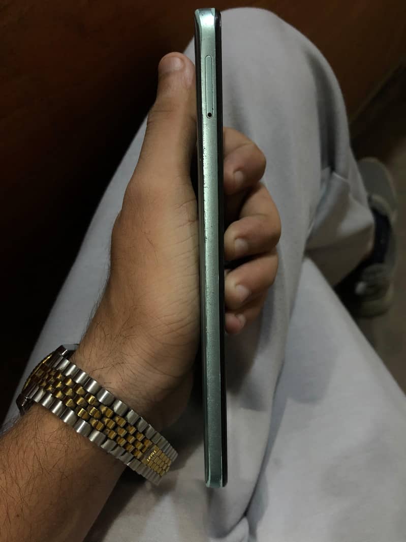Nokia C32 2