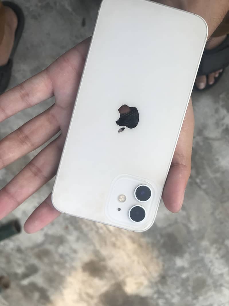 Apple iPhone 12 1