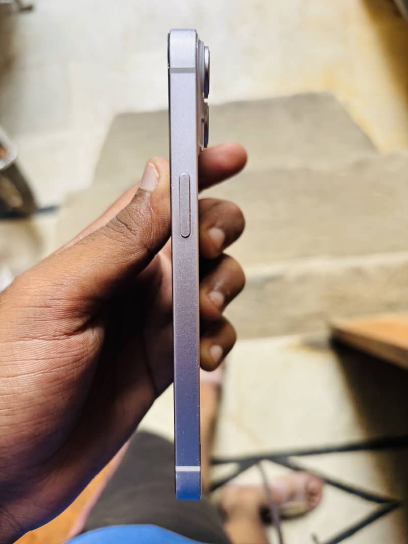 Apple iPhone 14 1
