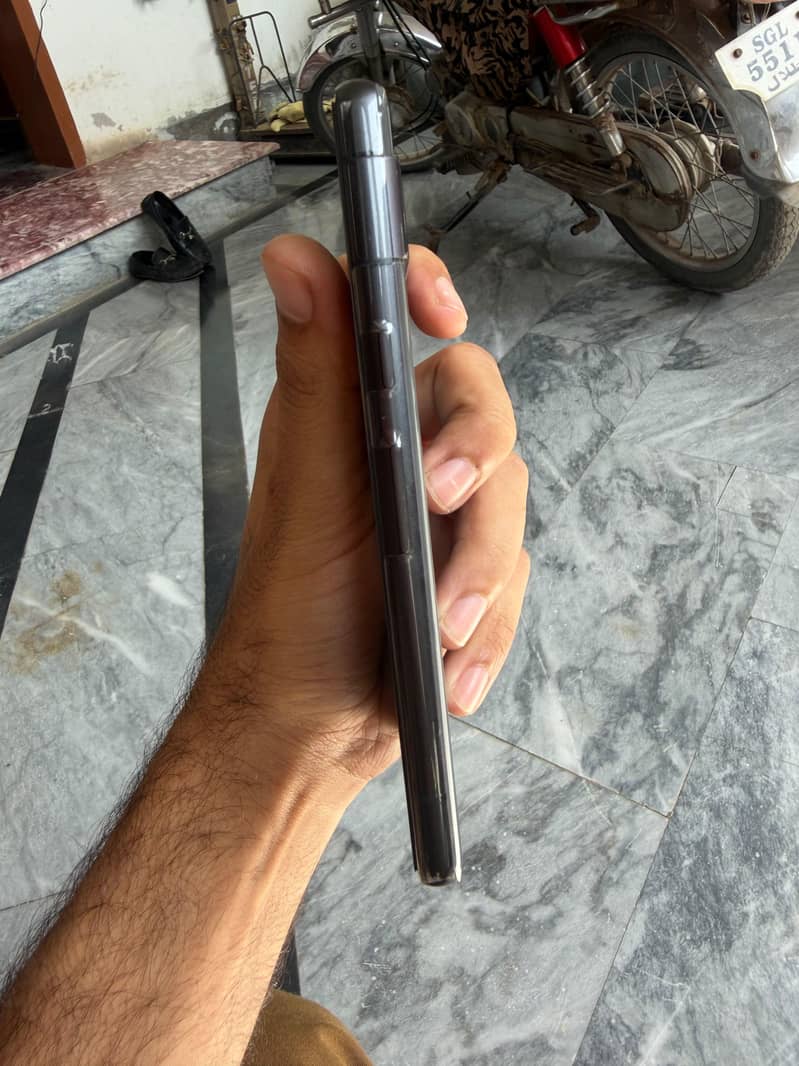 Google Pixel 7a 5