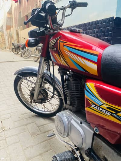 125 united
